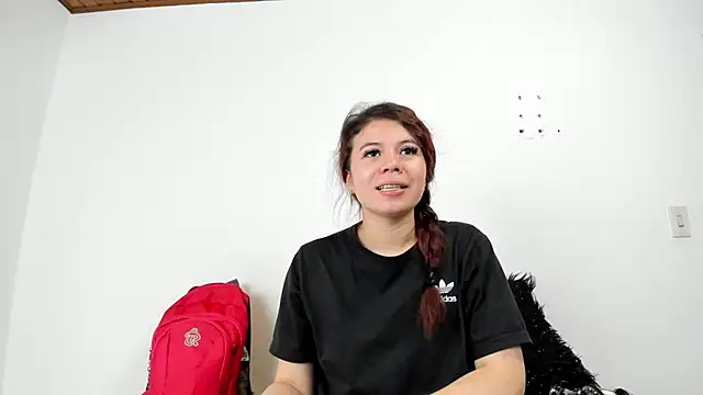 Vanessa Martinz online show from 10.25.25