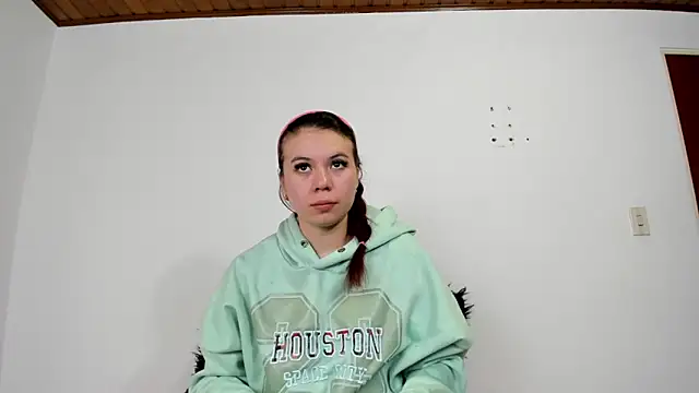 Vanessa Martinz online show from 11.03.25