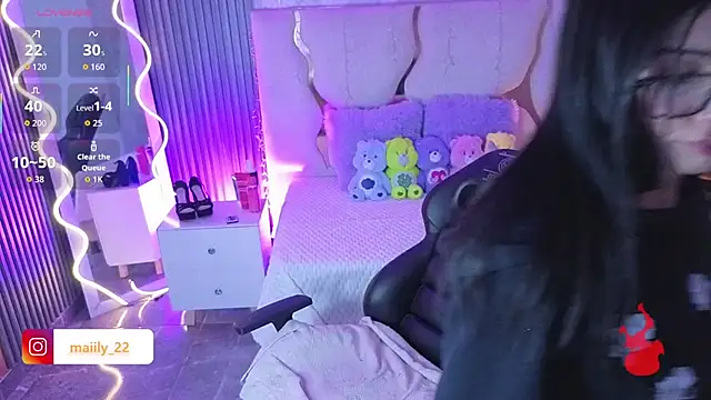 MAIILY TAY online show from 01.11.26