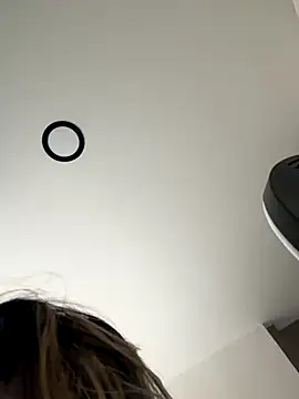 Alanna-foxx online show from 10.30.25