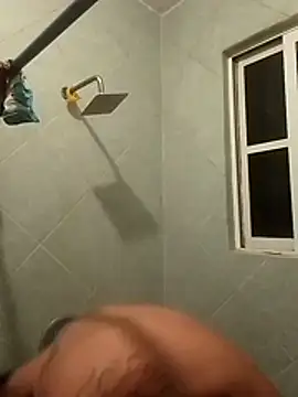 Ojitosbrrr online show from 11.30.25