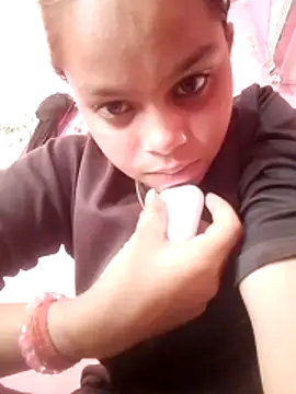 Snapshot of Poonam12A chatting on 11.10.25 Poonam12A online show from 11.10.25