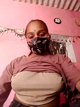 Snapshot of Poonam12A chatting on 12.15.25 Poonam12A online show from 12.15.25