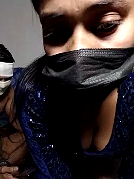 Snapshot of Heena-143 chatting on 12.16.25 Heena-143 online show from 12.16.25