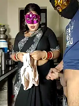 Snapshot of Heena-143 chatting on 02.09.26 Heena-143 online show from 02.09.26