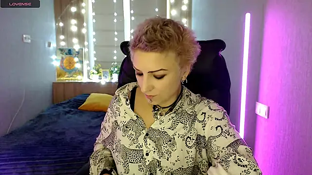 Sweet-n-Strong online show from 12.04.25