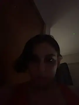 Snapshot of gigi333regi chatting on 11.28.25 gigi333regi online show from 11.28.25