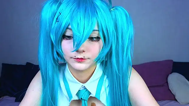 KittieHeart online show from 11.14.25