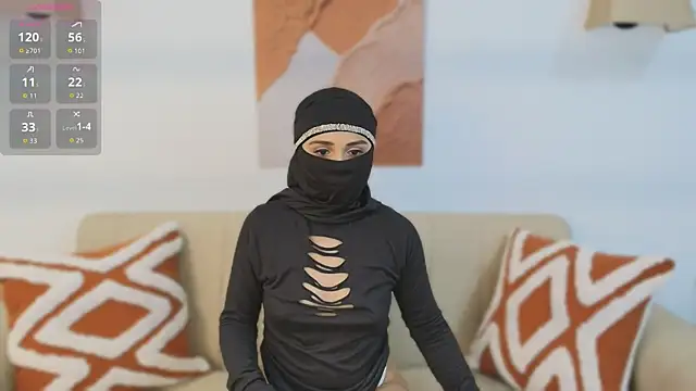 Snapshot of Lailaa_lush chatting on 10.28.25 Lailaa lush online show from 10.28.25