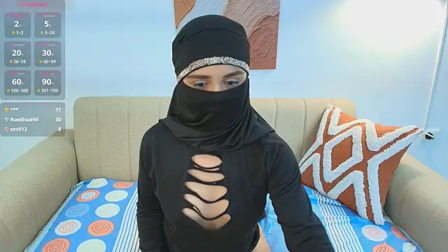 Snapshot of Lailaa_lush chatting on 11.13.25 Lailaa lush online show from 11.13.25