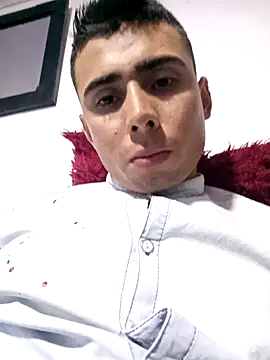 Snapshot of robinhd1234 chatting on 12.14.25 robinhd1234 online show from 12.14.25