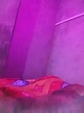 desicoupleNoon online show from 10.31.25