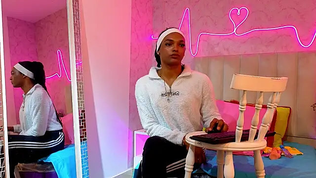 Kardy Castle7 online show from 12.03.25