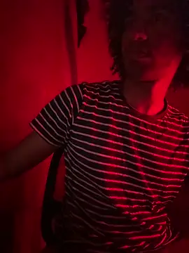 Snapshot of Mixed_Dutch_Boii chatting on 12.15.25 Mixed Dutch Boii online show from 12.15.25