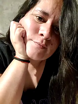 Clara Arg online show from 12.02.25