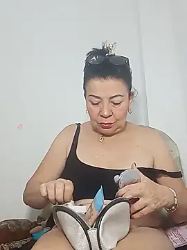 Snapshot of laliItaclark chatting on 05.30.26 laliItaclark online show from 05.30.26