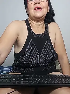 Snapshot of laliItaclark chatting on 06.03.26 laliItaclark online show from 06.03.26