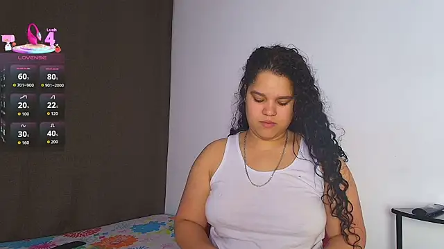 Snapshot of Kesha_rosse_ chatting on 06.22.26 Kesha rosse online show from 06.22.26