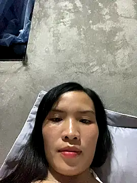 Snapshot of Yunzang chatting on 10.30.25 Yunzang online show from 10.30.25