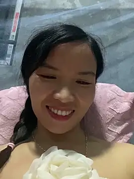 Snapshot of Yunzang chatting on 11.02.25 Yunzang online show from 11.02.25