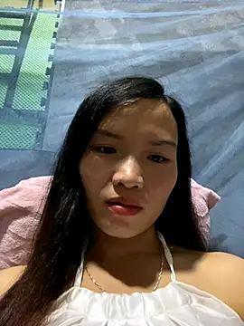 Snapshot of Yunzang chatting on 11.09.25 Yunzang online show from 11.09.25