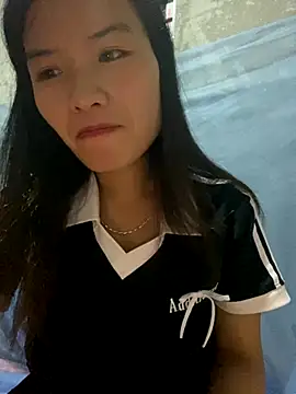 Snapshot of Yunzang chatting on 11.10.25 Yunzang online show from 11.10.25