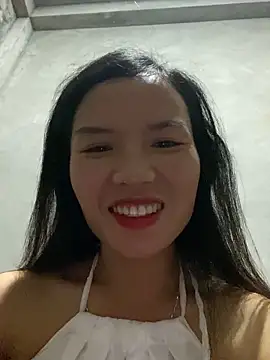 Snapshot of Yunzang chatting on 12.02.25 Yunzang online show from 12.02.25