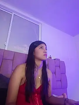 Snapshot of YeseniaRodriguez3 chatting on 06.23.26 YeseniaRodriguez3 online show from 06.23.26