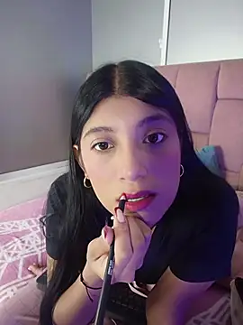 Snapshot of YeseniaRodriguez3 chatting on 07.17.26 YeseniaRodriguez3 online show from 07.17.26