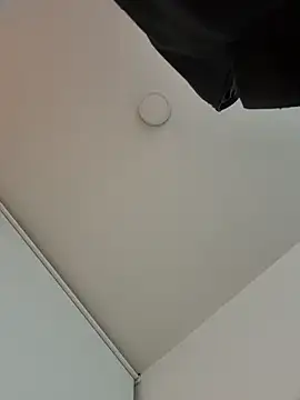 Snapshot of Tatishernandez chatting on 10.31.25 Tatishernandez online show from 10.31.25