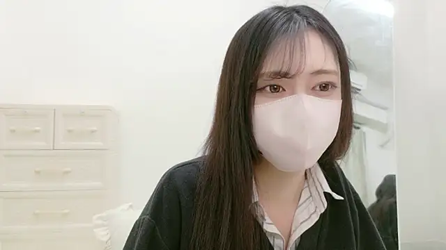 Snapshot of annachan_v chatting on 04.02.26 annachan v online show from 04.02.26