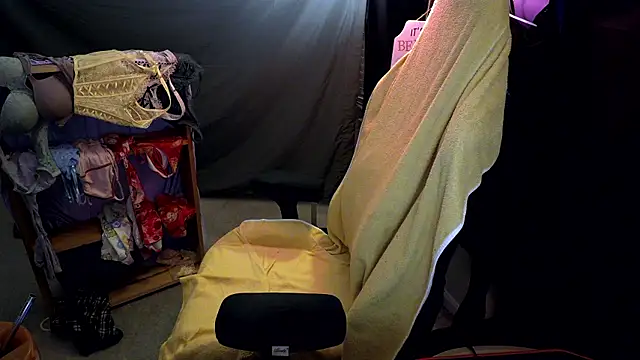 Snapshot of sugasunny04 chatting on 01.17.26 sugasunny04 online show from 01.17.26