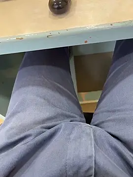 Snapshot of bitujd98 chatting on 11.06.25 bitujd98 online show from 11.06.25