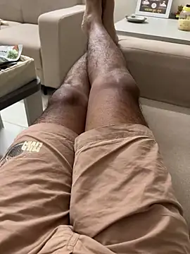 Snapshot of bitujd98 chatting on 11.10.25 bitujd98 online show from 11.10.25