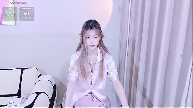 xiaoxi---n online show from 11.12.25