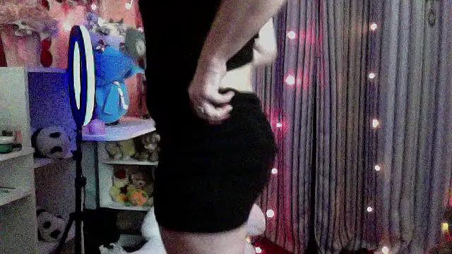 xHot Amazonq online show from 03.12.26