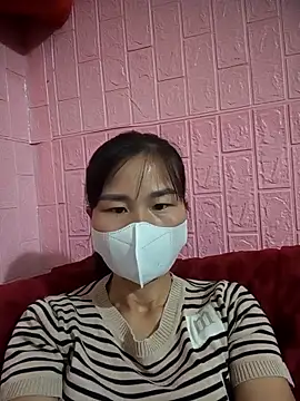 Donatella28 online show from 10.26.25