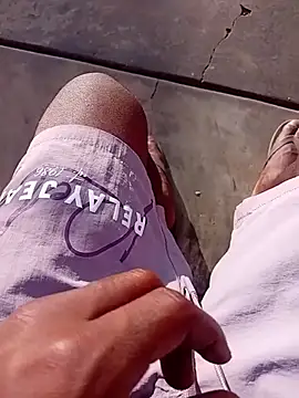 younggblackkCOCK19 online show from 02.18.26