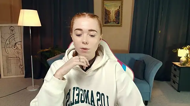 Snapshot of AddieOsler chatting on 11.22.25 AddieOsler online show from 11.22.25