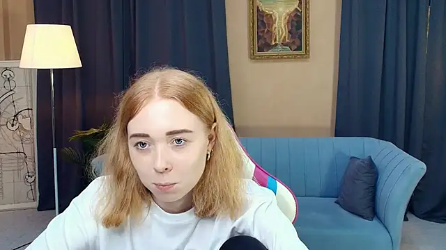 Snapshot of AddieOsler chatting on 11.27.25 AddieOsler online show from 11.27.25