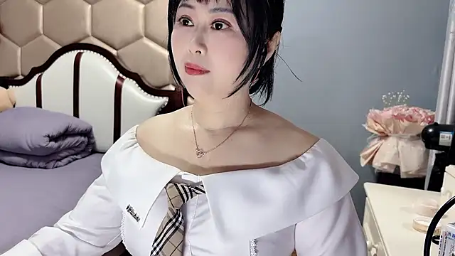 yaoyao22678 online show from 05.10.26