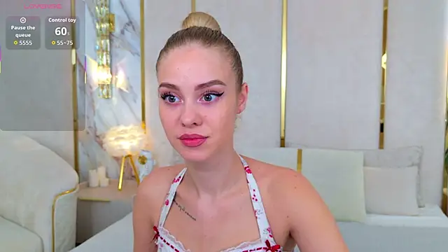 Snapshot of Rose_Masson chatting on 11.19.25 Rose Masson online show from 11.19.25