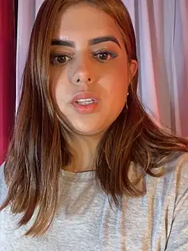 Snapshot of RileyFlame chatting on 11.26.25 RileyFlame online show from 11.26.25