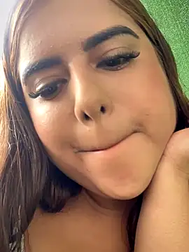 Snapshot of RileyFlame chatting on 11.30.25 RileyFlame online show from 11.30.25