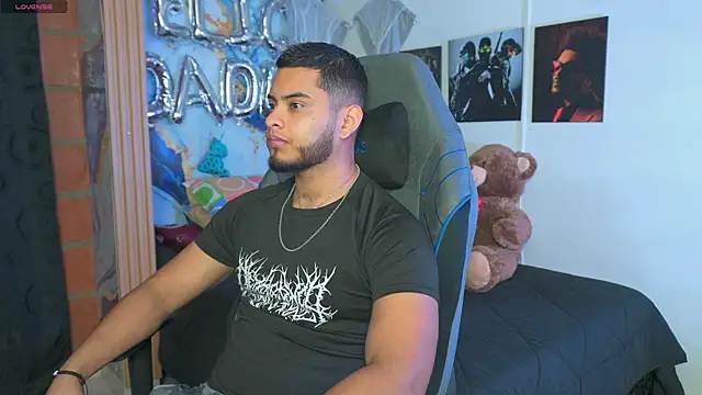 Tiler wolker online show from 01.13.26