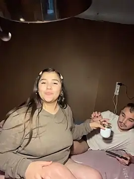 Snapshot of angietubebe chatting on 10.26.25 angietubebe online show from 10.26.25