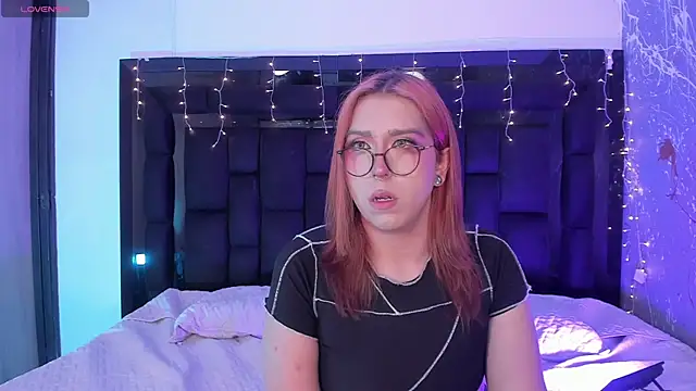 JanneBlossom  online show from 12.19.25