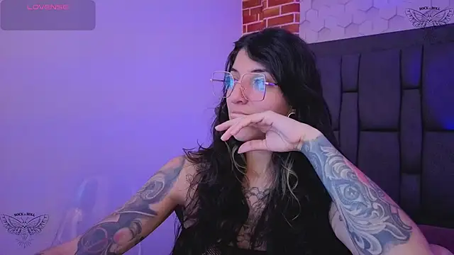 ghostwomaan online show from 02.17.26