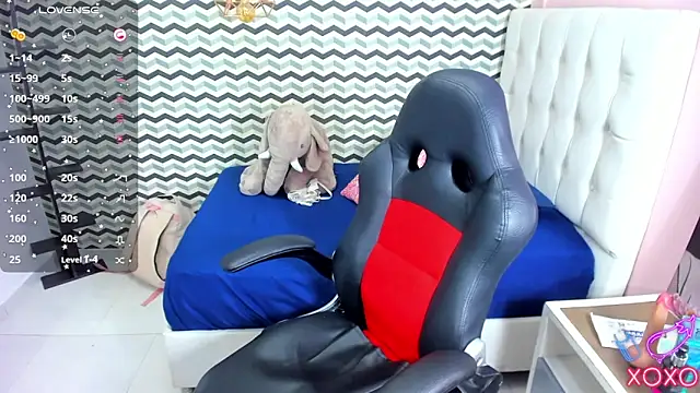 Snapshot of ZALLYWESTER chatting on 11.07.25 ZALLYWESTER online show from 11.07.25