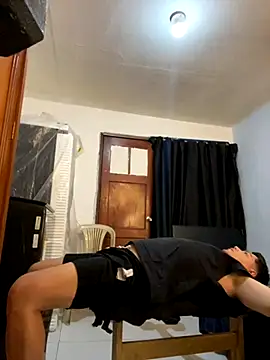 Snapshot of MasonHeat chatting on 12.03.25 MasonHeat online show from 12.03.25